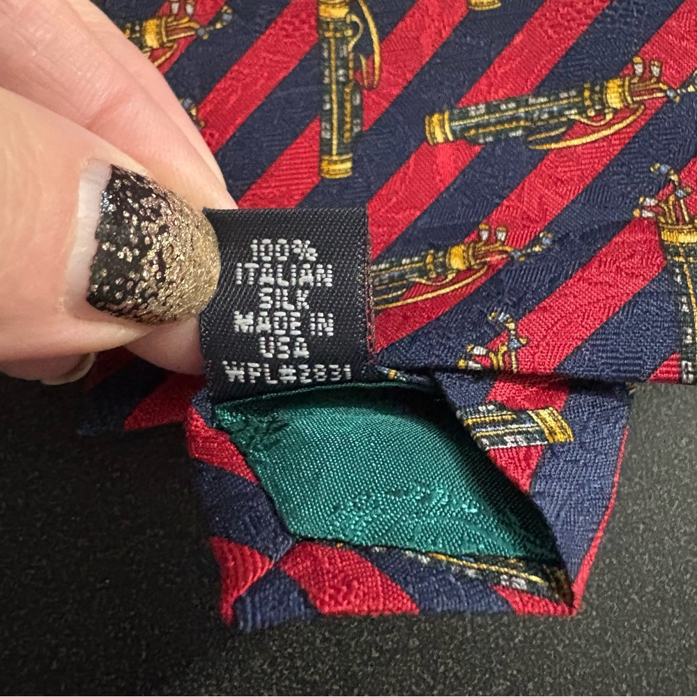Vintage Tommy Hilfiger Golf Red Blue Tie Necktie Made in USA Italian Silk 4”x58” - Picture 6 of 6